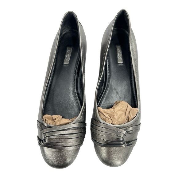 Ecco Women's Metallic Grey Slip-on Leather Flats Size EU 42 US 11-11.5 Preowned - Picture 3 of 10